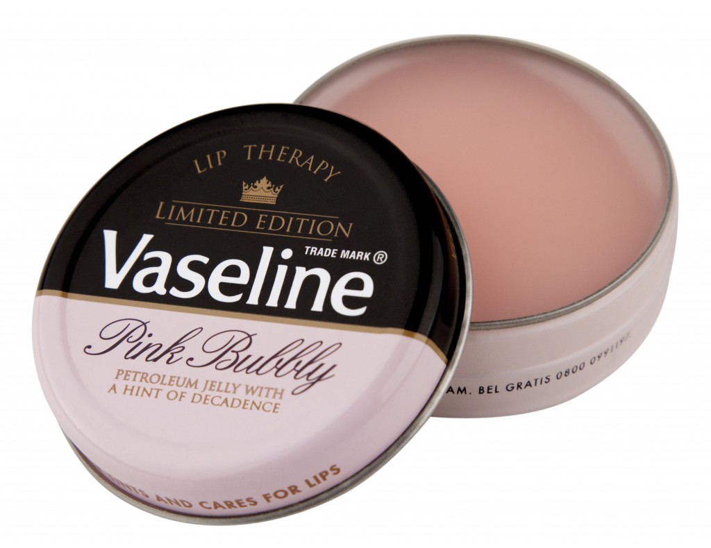 Vaseline_Pink_Bubbly_20g_Open2_40883076